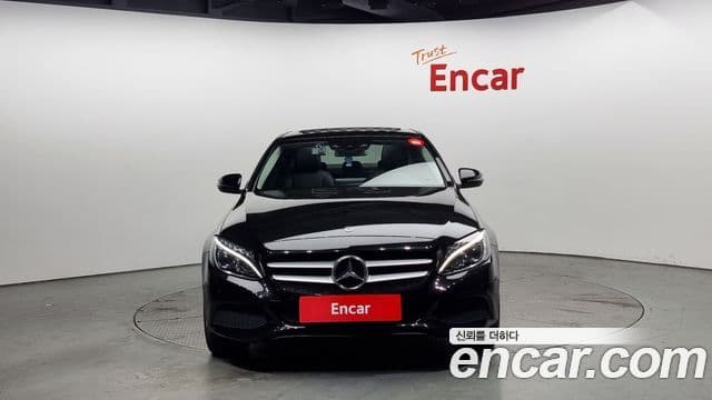Mercedes-Benz C-Class W205 3