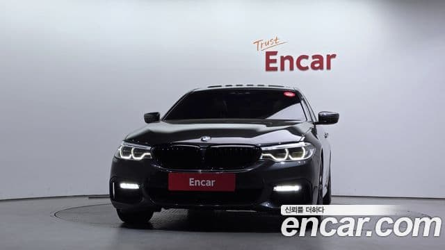 BMW 5 Series (G30) 2