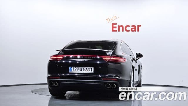Porsche Panamera (971) 4