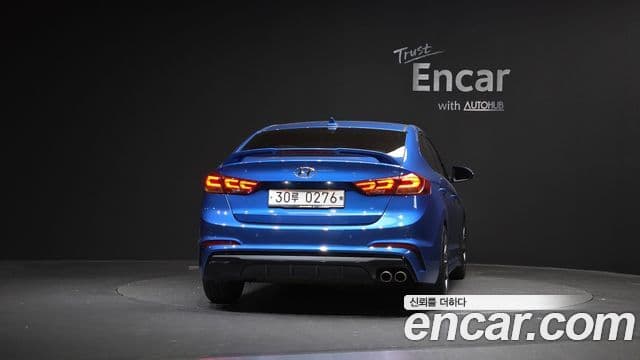 Hyundai Avante AD 4