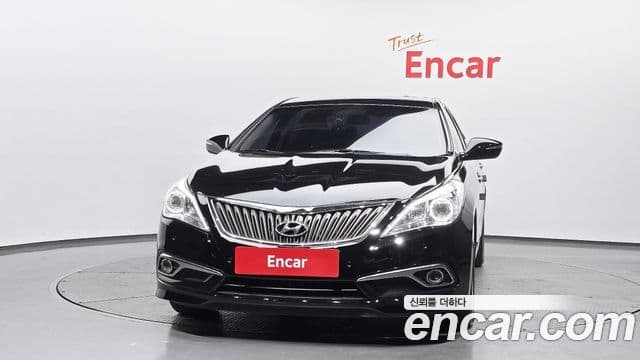 Hyundai Grandeur HG 3