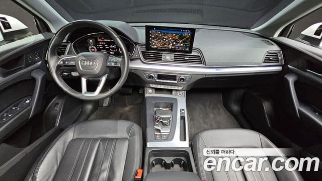 Audi Q5 (FY) 4