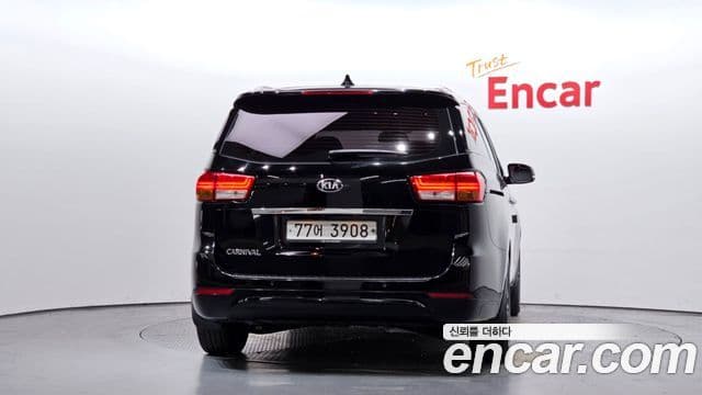 Kia All New Carnival 4