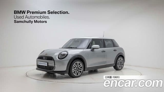 MINI Cooper C 4th Gen 1