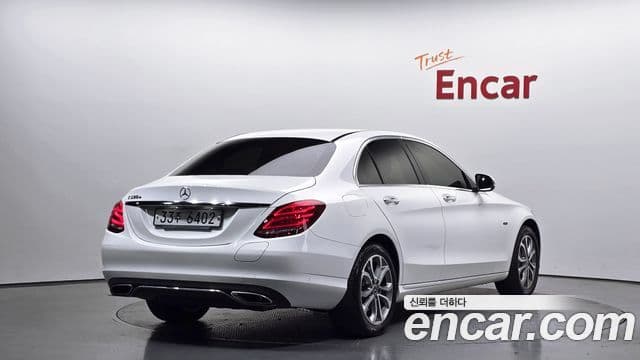 Mercedes-Benz C-Class W205 2