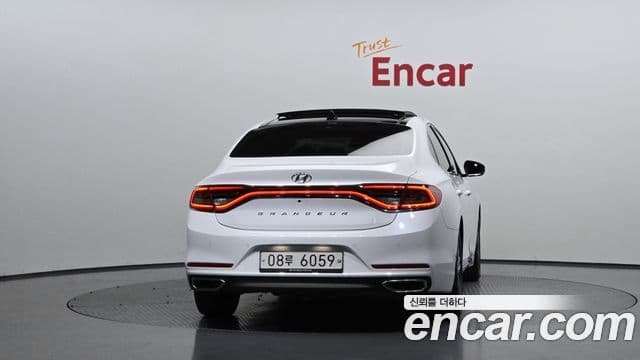 Hyundai Grandeur IG 4