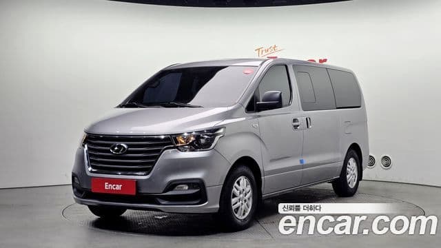 Hyundai The New Grand Starex