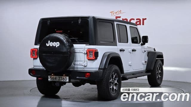 Jeep Wrangler (JL) 2