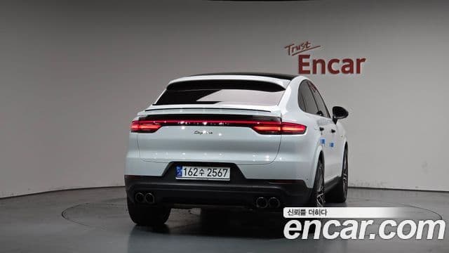 Porsche Cayenne (PO536) 4