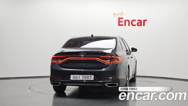 Hyundai Grandeur IG Hybrid 3
