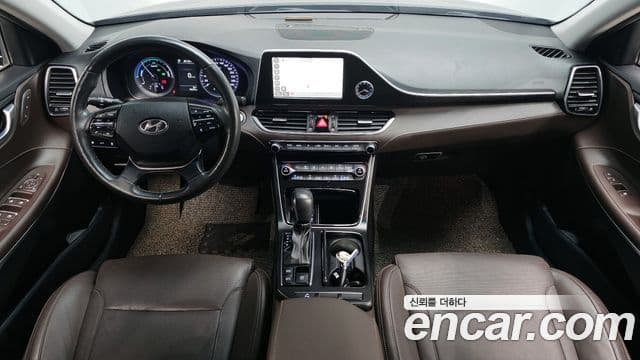Hyundai Grandeur IG Hybrid 4