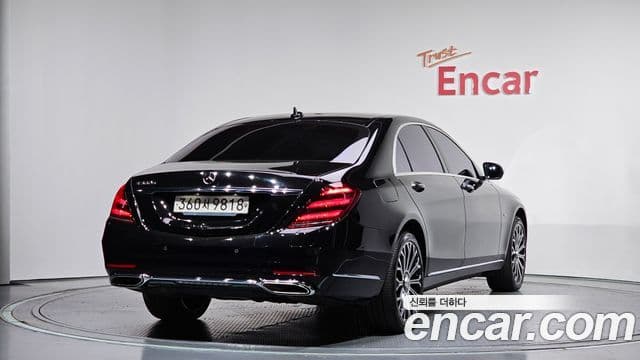 Mercedes-Benz S-Class W222 2