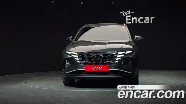 Hyundai Tucson (NX4) 2