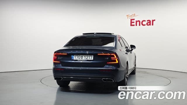 Volvo S60 3rd Gen 4