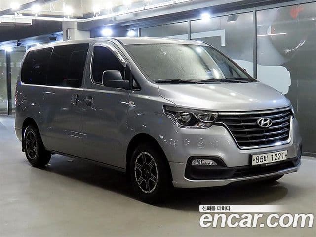 Hyundai The New Grand Starex — 1