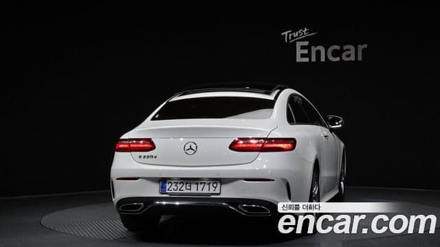 Mercedes-Benz E-Class W213 3