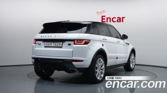 Land Rover Range Rover Evoque 4