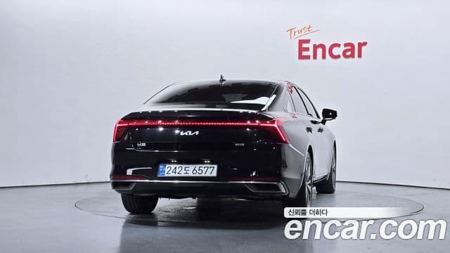 Kia K8 Hybrid 3
