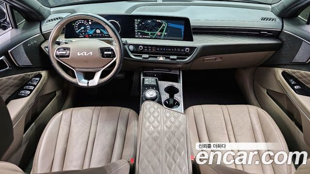 Kia K8 Hybrid 4
