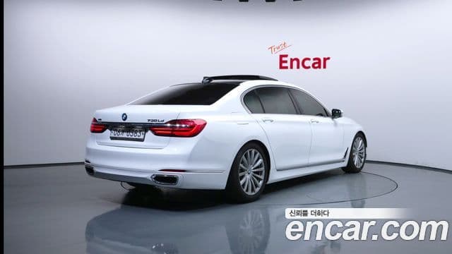 BMW 7 Series (G11) 2