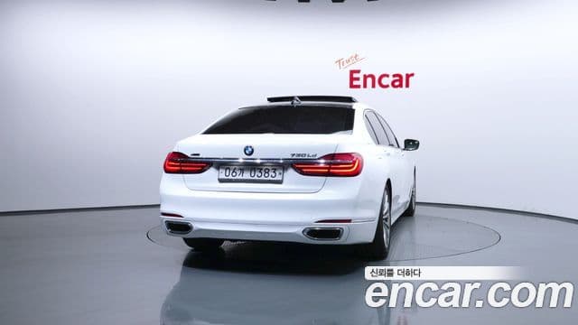 BMW 7 Series (G11) 4