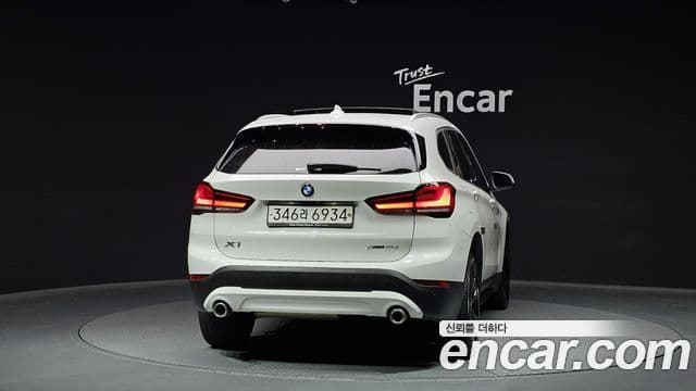 BMW X1 (F48) 4