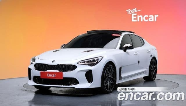 Kia Stinger — 1