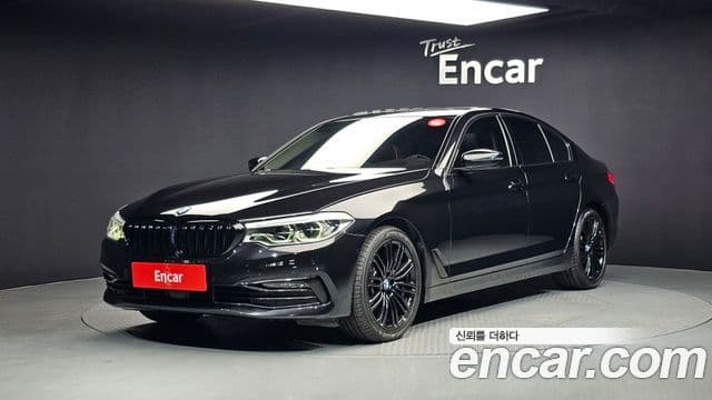 BMW 5 Series (G30)