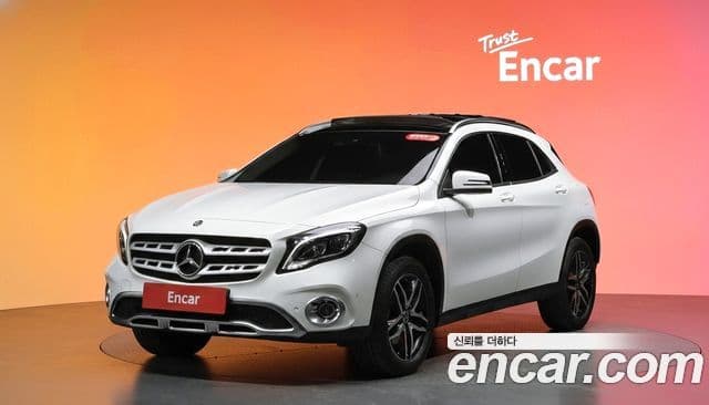 Mercedes-Benz GLA-Class X156