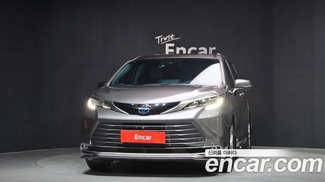 Toyota Sienna 4th Gen 2