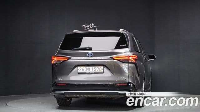 Toyota Sienna 4th Gen 3