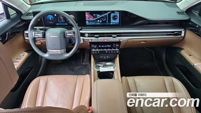 Hyundai Grandeur (GN7) 4