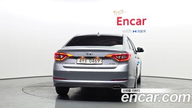 Hyundai LF Sonata 4