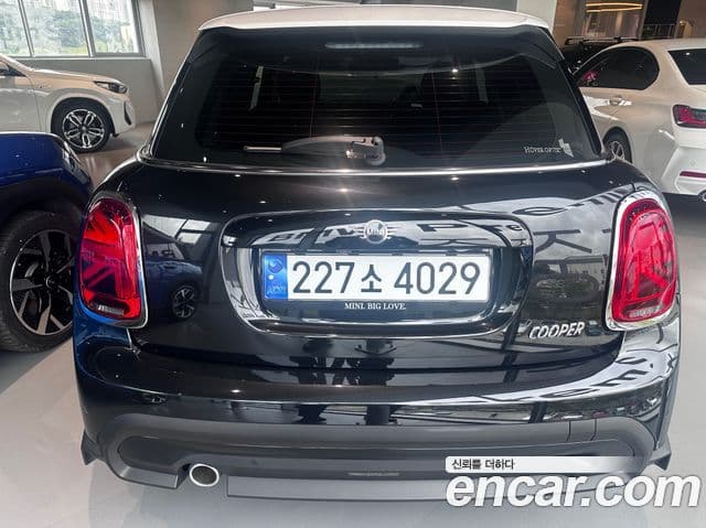 MINI Cooper 4