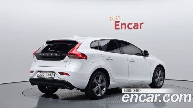 Volvo V40 2