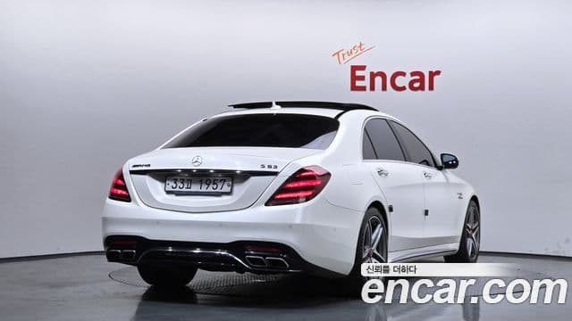 Mercedes-Benz S-Class W222 2