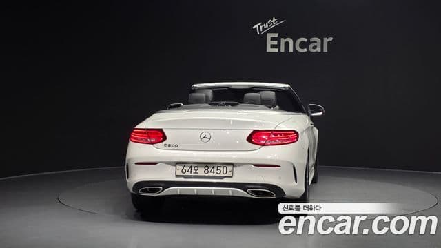 Mercedes-Benz C-Class W205 4