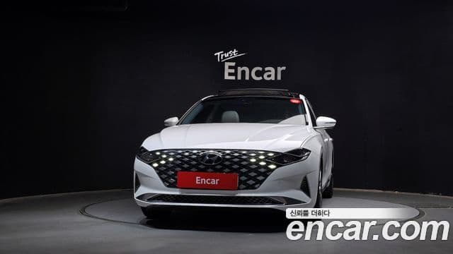 Hyundai The New Grandeur IG Hybrid 2