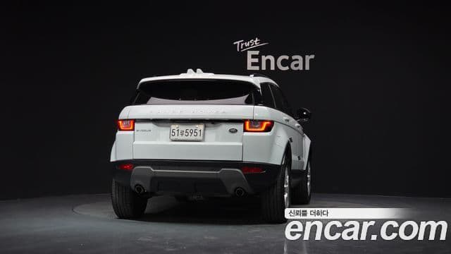 Land Rover Range Rover Evoque 4