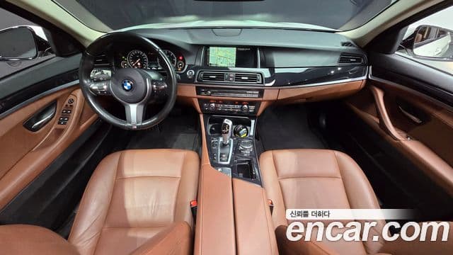 BMW 5 Series (F10) 4