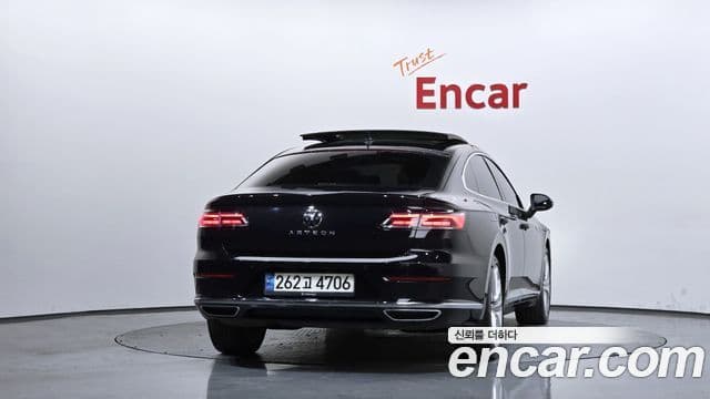 Volkswagen Arteon 4