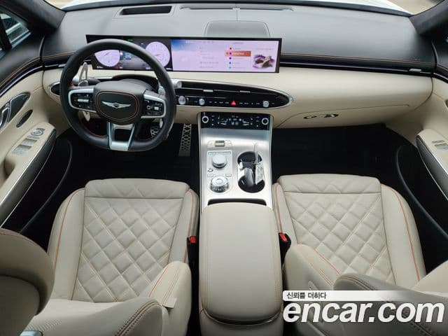 Genesis GV70 4
