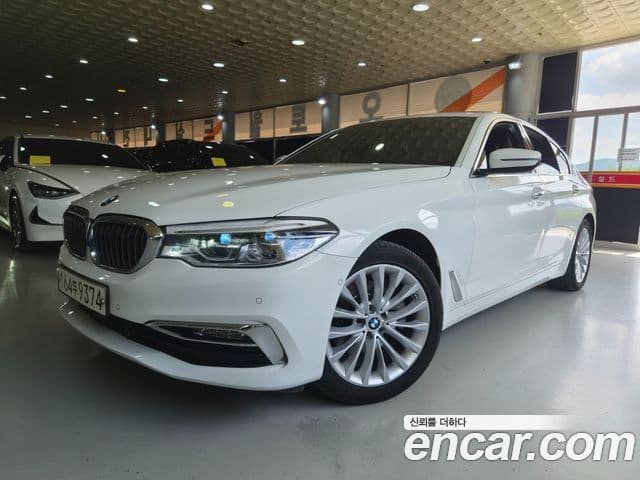 BMW 5 Series (G30)