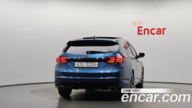 Hyundai The New i40 4