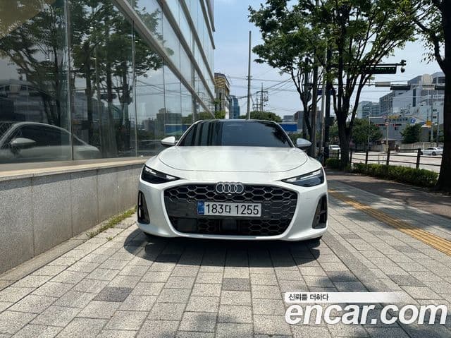 Audi A6 (C9) 3