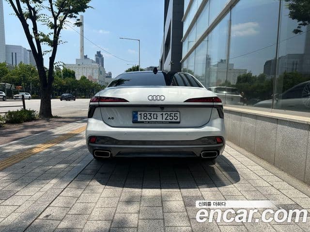 Audi A6 (C9) 4