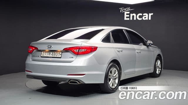Hyundai LF Sonata 2