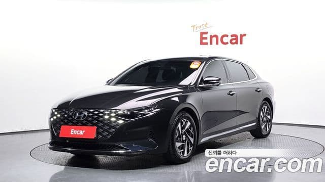 Hyundai The New Grandeur IG Hybrid 1