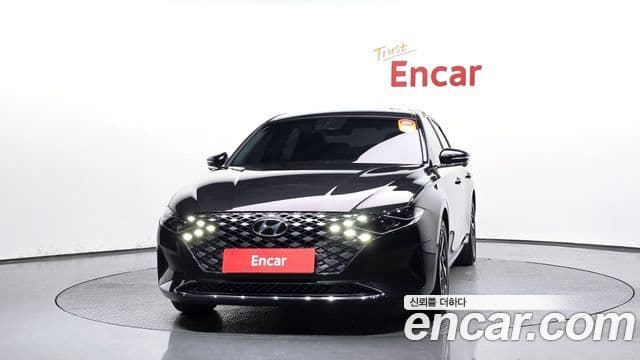 Hyundai The New Grandeur IG Hybrid 3