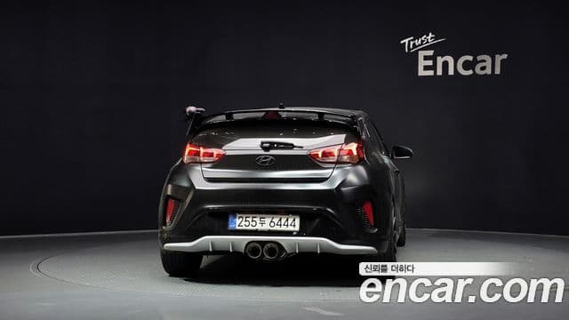 Hyundai Veloster (JS) 4
